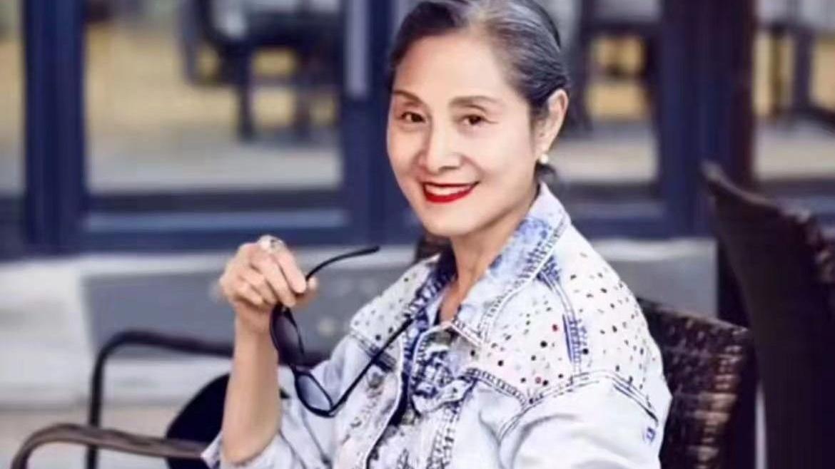 穿衣搭配 老了也是一枝花！摆脱土气的7条“优雅法则”，中国大妈快学起来