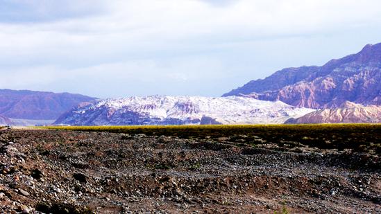 火山|世界罕见的“盐火山奇观”—新疆温宿“盐山秘境”传奇