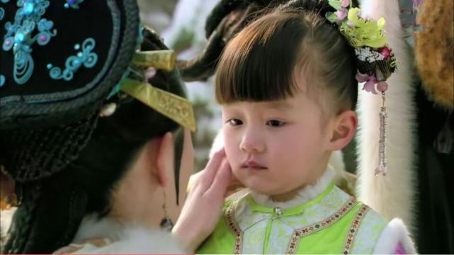 甄嬛传|在《甄嬛传》中，曹琴默去世给温宜公主留下了什么？