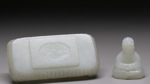 和田玉籽料|舊藏和田玉籽料“玉佛墨床”