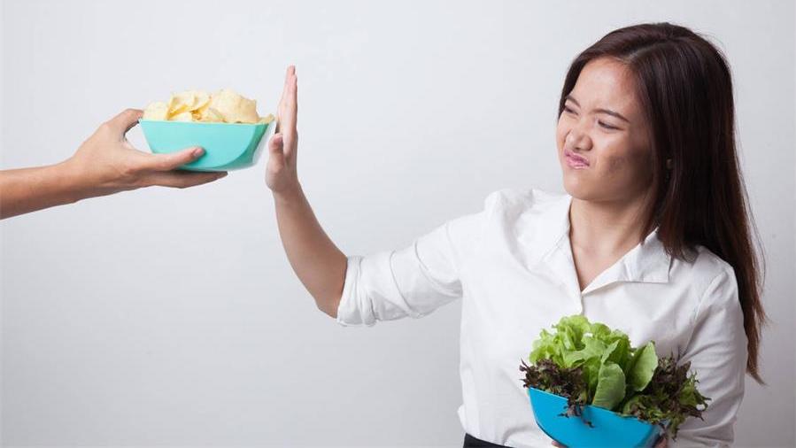 短发 女生想要保持好身材，这些容易发胖的行为，最好别再做了