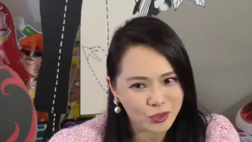 伊能静|伊能静采访回应牵手事件：女生是自己的朋友，秦昊现在真顶流