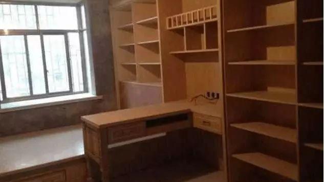 婆婆坚持让木工满屋打柜子，一共花了5万，你们看这钱花得值吗？