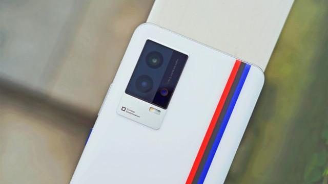 iqoo|iQOO“双机”降价，均搭载骁龙888处理器，到底该怎么选？