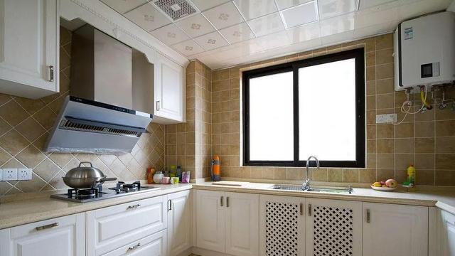 140平米的新房，美式风格的设计大方实用，硬装就花了22万，值了