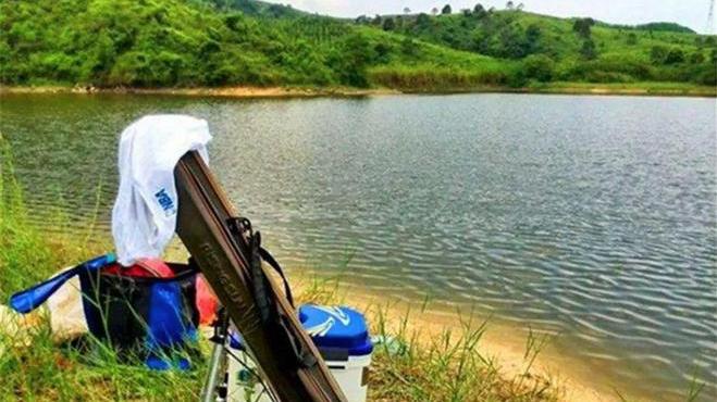 空军|夏季钓深钓浅有方向，根据天气两大特征选择更合理，等同钓鱼窝！