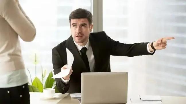 离职|在职场上，遇见这三种情况，劝你尽早离职，别再留恋！