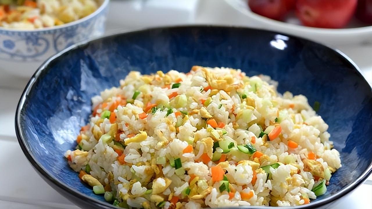 米饭 容易使人发胖的主食排行：米饭没有上榜，想减肥的人，尽量别碰