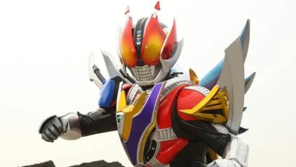 经典|盘点一下与伙伴合为一体并肩战斗的假面骑士，最经典的一定是电王