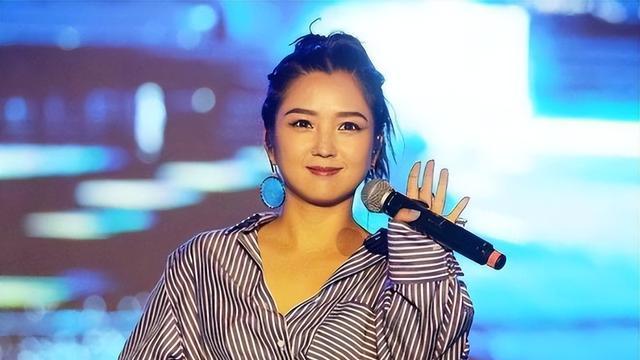 谢娜|《浪姐4》再爆新名单，谢娜带新人主持，依然还有好声音学员参加