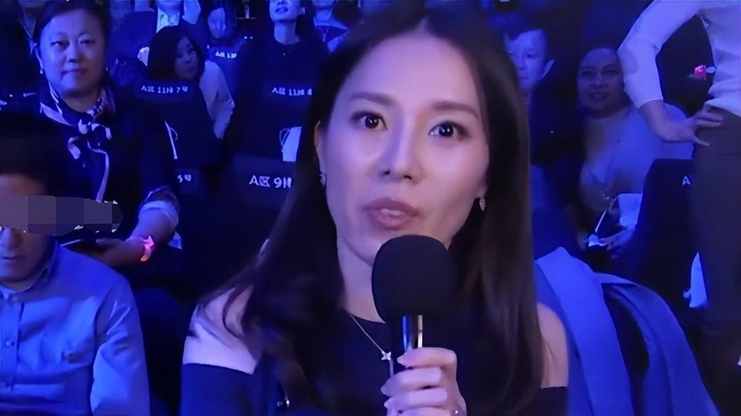 章泽天|章泽天被蔚来老板娘喊小天，她的侧面回答让对方气势瞬间消失