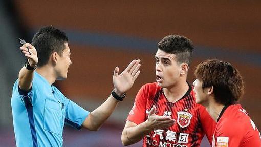 上海海港|上海媒体最新报道，上港遭受重大打击，莱科想拿中超冠军没戏了