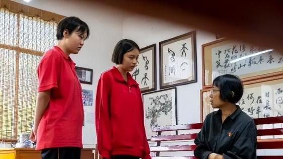 浙江省|提议取消教师寒暑假，改成朝九晚五工作制，老师表示求之不得