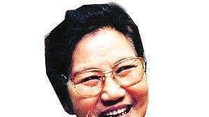 迷你专辑|慷慨的女首富！好友赵丽蓉去世，陈丽华为悼念者挨个发红包