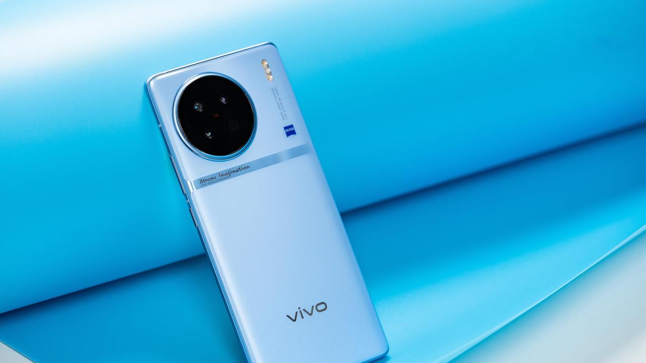 vivo x90|相差100元！vivo X90和vivo X80哪个更值得入手？