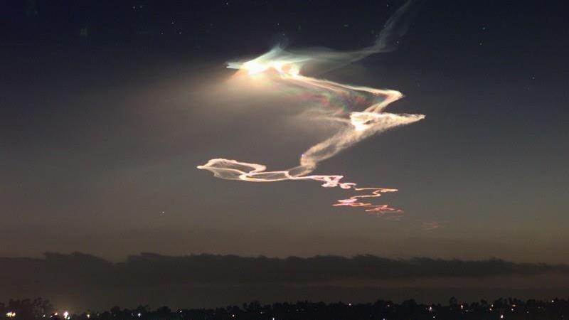 自带光环，航天发射的时候，为什么会出现如此漂亮的火箭云？