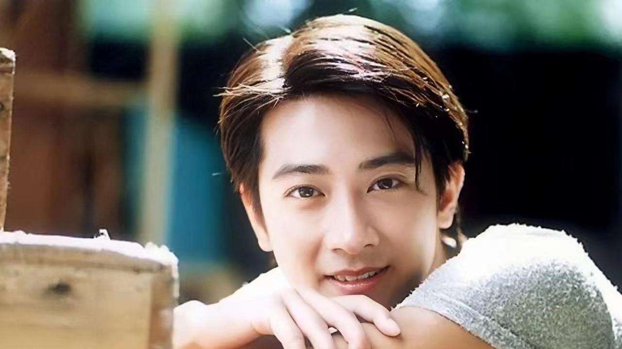 孙耀威|孙耀威曾被拒参加《披哥2》综艺，如今靠直播狂赚千万买别墅翻身打脸节目组！