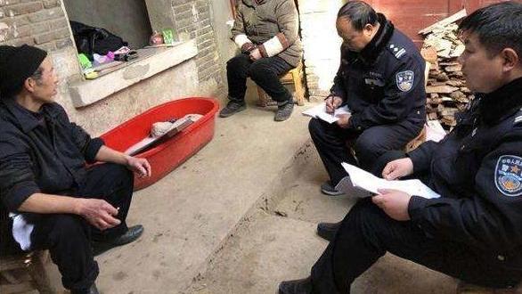 2002年，警方突降火葬场保尸，潘金莲故事重演，起因竟是进城打工