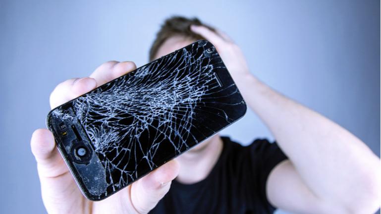 手机壳|手机带壳到底是利还是弊，专家：主要看这两点，有就赶紧扔了