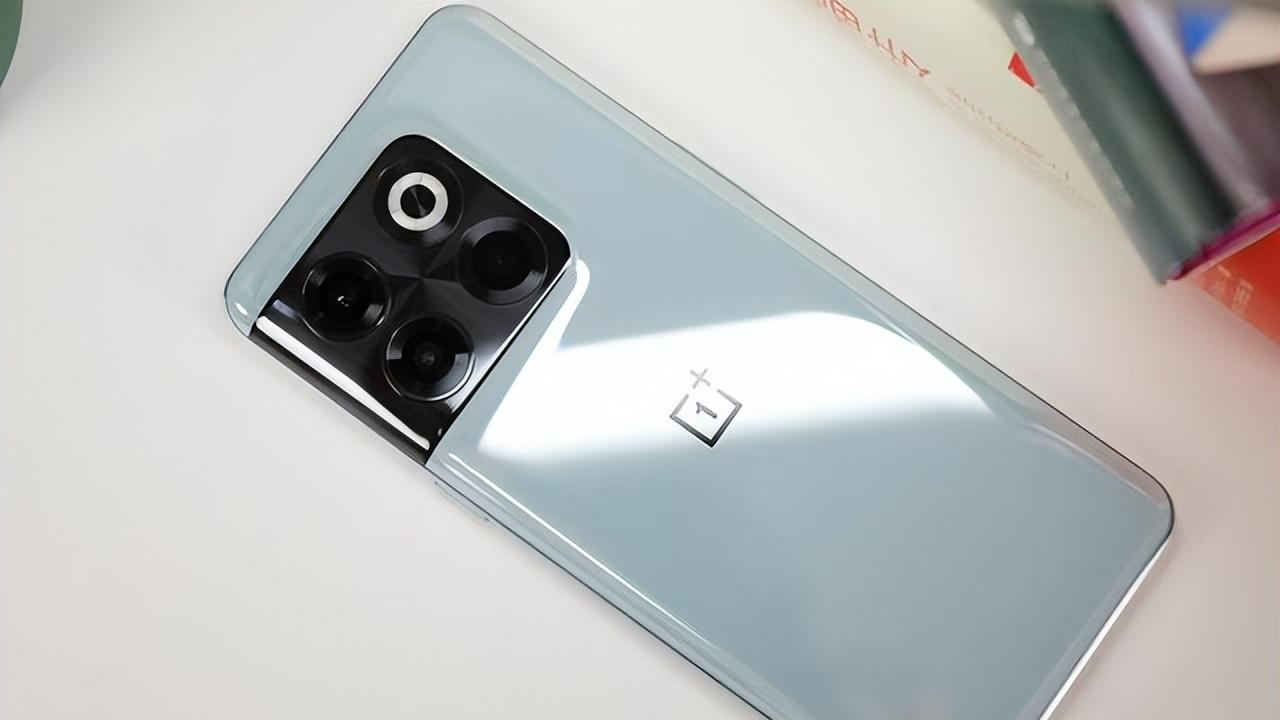 笔记本|曾供不应求如今终于现货，512GB+150W，“23GB运存”旗舰售价亲民