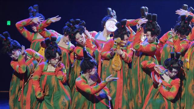 |《我们这十年之唐宫夜宴篇》收官，1比1还原舞台，《热爱》接档