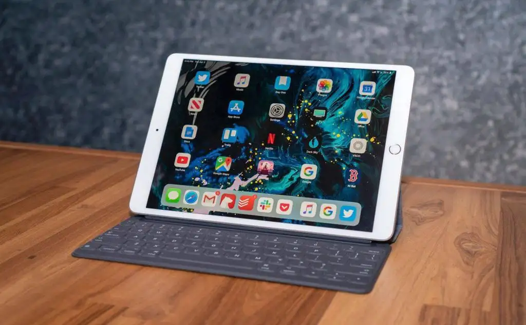 小米科技|为什么iPad要比iphone便宜？