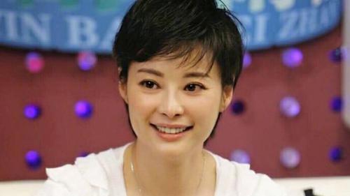 袁立|袁立自曝：某制片人让我陪当地村长吃饭，不去就一分钱片酬都没有