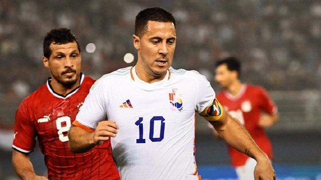 阿扎尔|阿扎尔一张照片引发球迷愤怒：这还是职业球员？