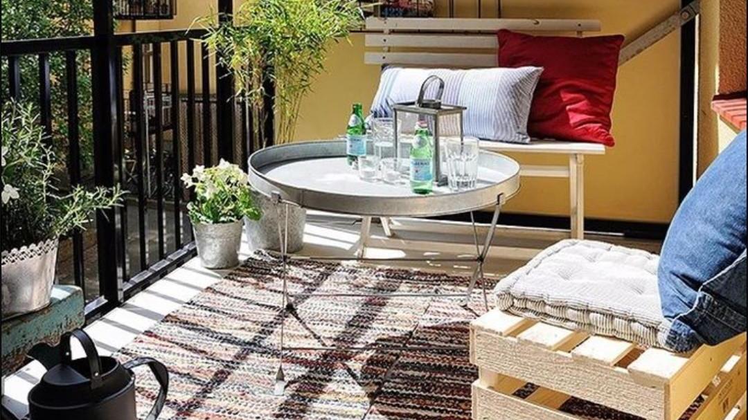 国外的阳台是用来赏风景的！晾衣服有这就够了，看完我也想装一个