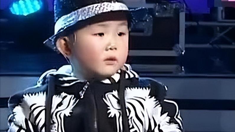 张峻豪|3岁出名，5岁上春晚，年挣百万，小神童张峻豪如今咋样了？