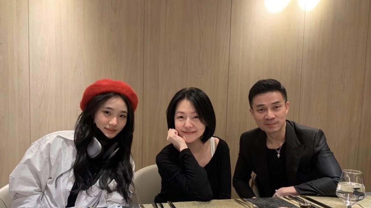 汪小菲|小S携夫出镜为女儿庆生！身体却紧挨女儿展示母女情，夫妻貌合神离