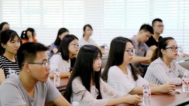 运势|毕业生职业幸福指数排名，教师和科研人员排名不佳，榜首是香饽饽