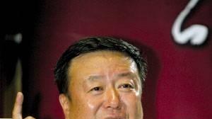 尤小刚|尤小刚：离过两次婚，三任妻子都是大美女，70岁无儿无女成遗憾