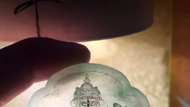 翡翠|一见钟情的翡翠片料，几番雕琢过后成品真是羡煞旁人！