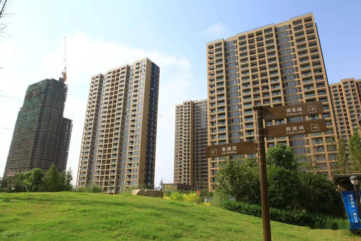 济南|我们小区从1.2w现在变成1w了，可三千多户，几乎都是6k上车的