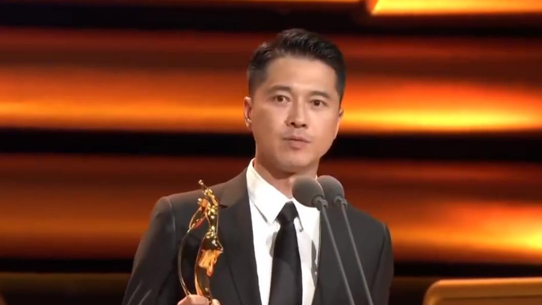 飞天奖|41岁王雷凭《功勋》获得视帝，其演技扎实感情专一，网友：爆冷