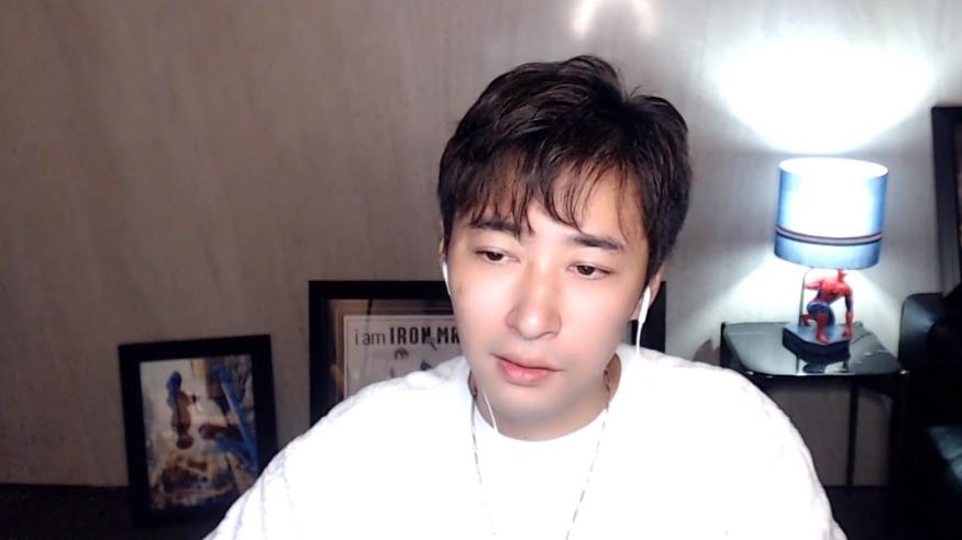 钱小佳|钱小佳和美女顾羡连麦，化身为心理导师，用自己亲身经历鼓励对方