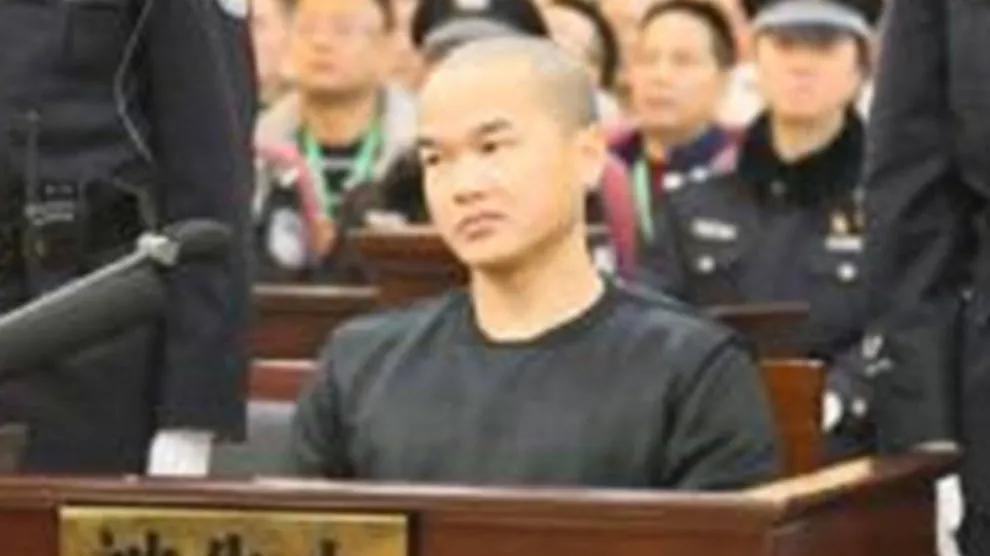 张扣扣年少目睹妈妈被杀，隐忍22年后，2018年除夕夜连杀仇家3人