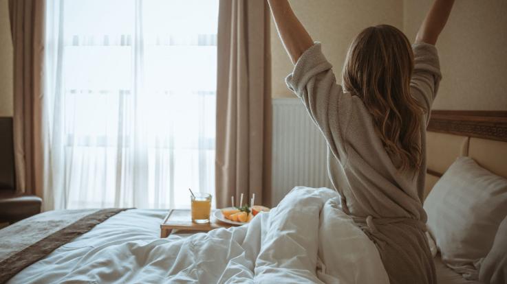 智能窗帘与电动窗帘有什么不同？那是选绿米Aqara? 还是智汀?