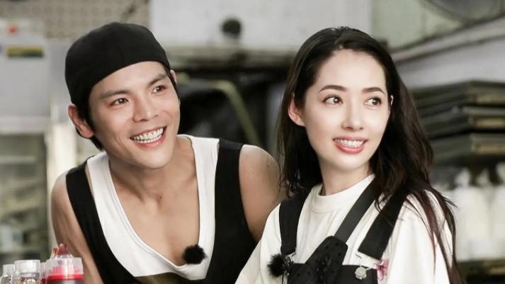 郭碧婷|向佐与郭碧婷和好了？网友偶遇向佐与郭碧婷