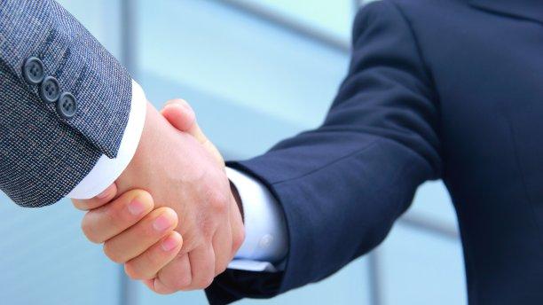 事业单位|只有利益相关的人，才有可能相互伤害