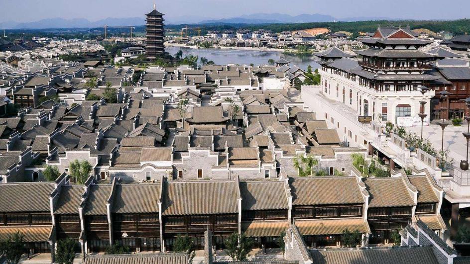 三亚|湖南又一古镇走红，耗资百亿门票150，人称长沙“屠宰场”