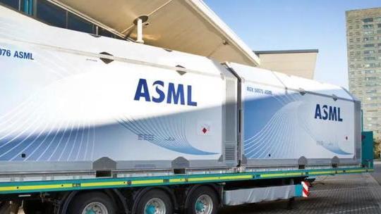 阿斯麦尔|比出货78台DUV光刻机还严重，外媒：ASML已经有“想法”了