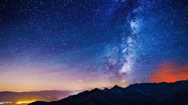 美一卫星肉眼可见，视星等达到1非常耀眼，为何令人担忧？