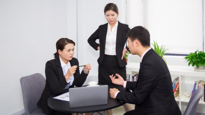 |每天我们都遇到各种职场现象的碰撞