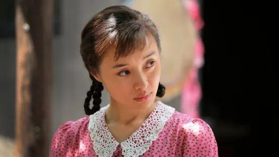 吴越|“中年美妇”吴越：被陈建斌背叛后专注事业，50岁还活得像少女