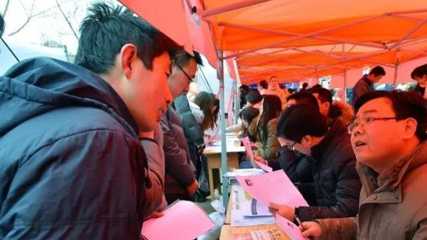 自媒体|年过50的人如果失业了，没有收入怎么办？以下4个行业供你参考