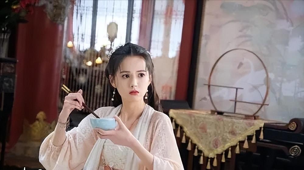 黄日莹|黄日莹即将开启霸屏模式？一次性官宣4部新作，阵容强大令人期待