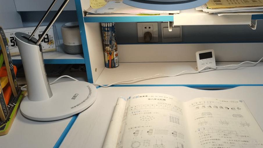 孩子买台灯应该买什么样的？盘点适合孩子使用的护眼台灯