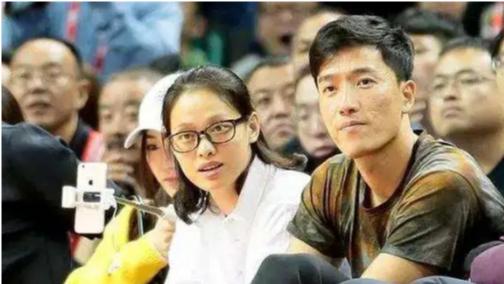 萌妹子|刘翔为什么和葛天离婚又娶了吴莎，原因很简单！